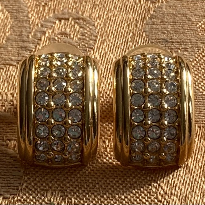 Swarovski Gold Tone Crystal Earrings 65$